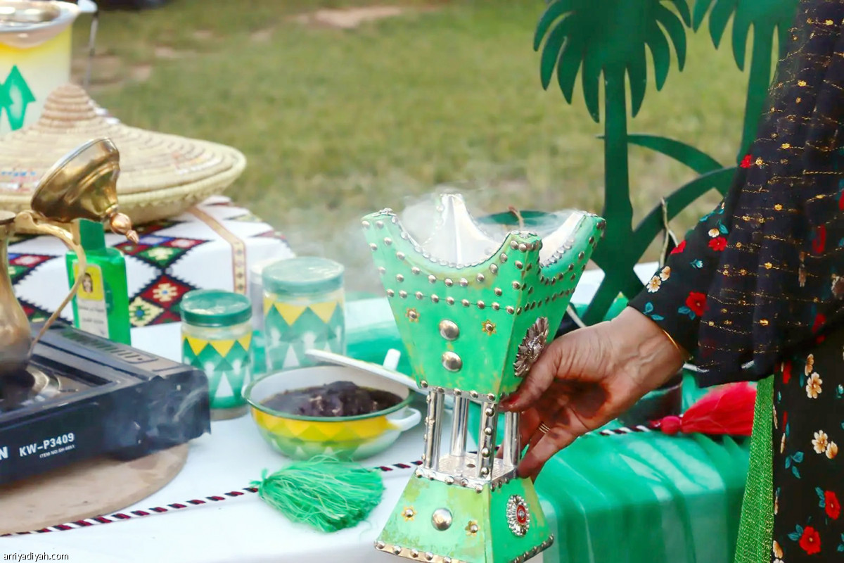 احتفاء بالمسنين