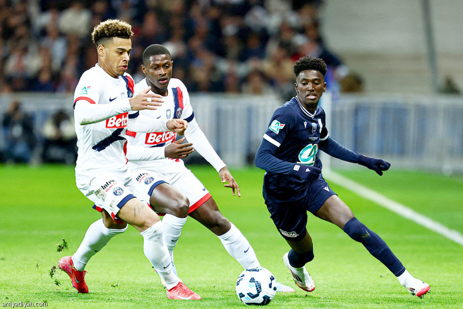 آل سعد: ضربة باريس أسعدتني.. والاحتراف أهم من الفلوس