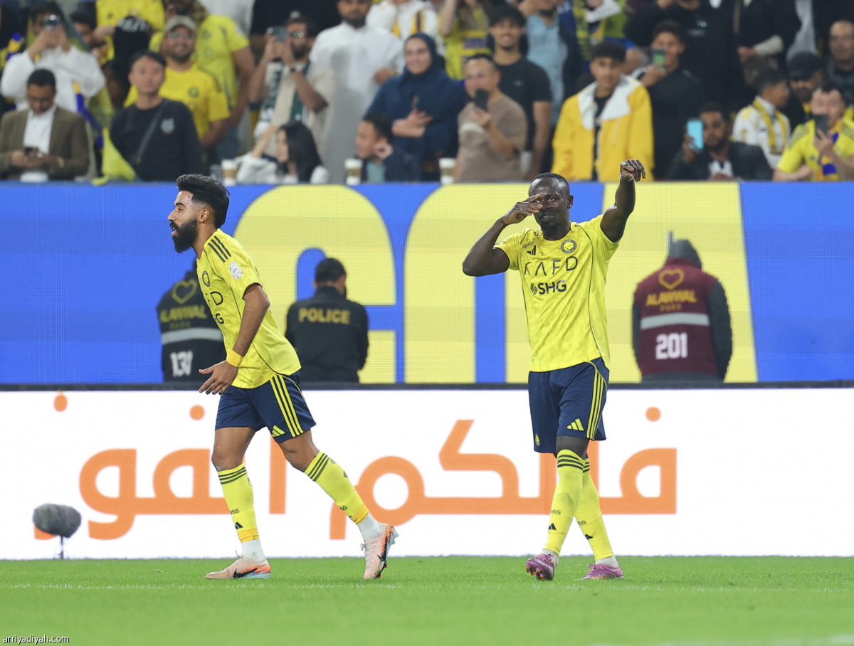 رباعية وعلامة كاملة