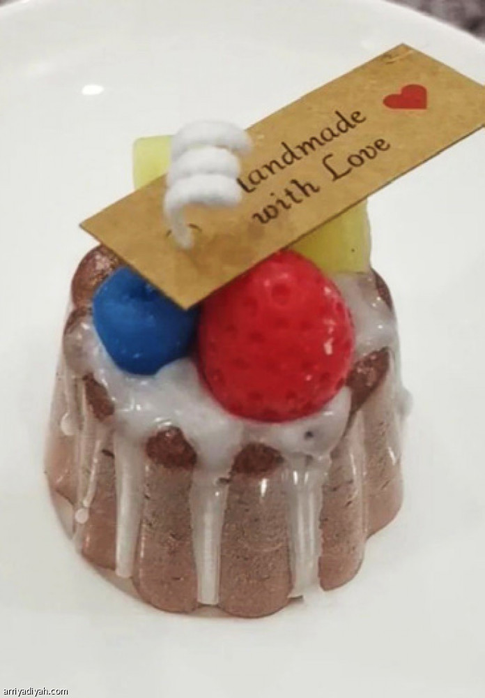 «الشموع الفضية»..
رحلة عامين