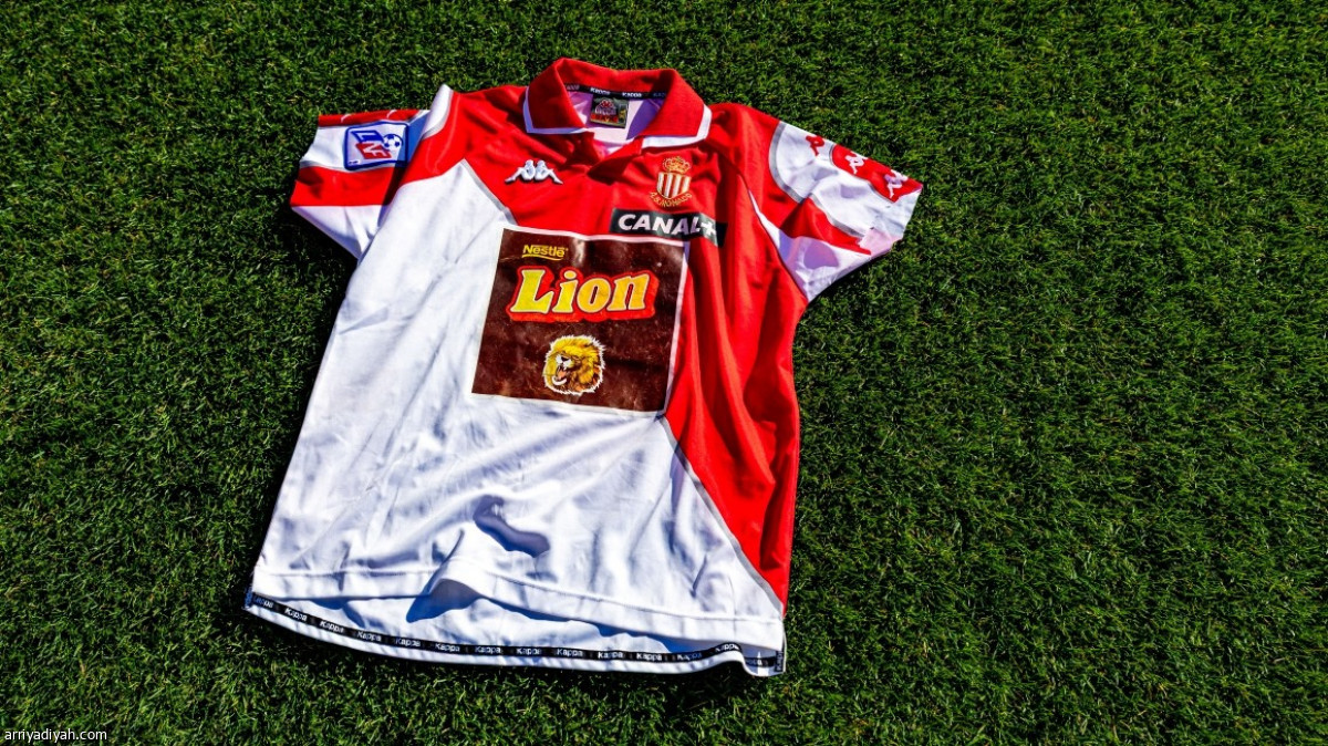 بورون.. 1146 قميصا