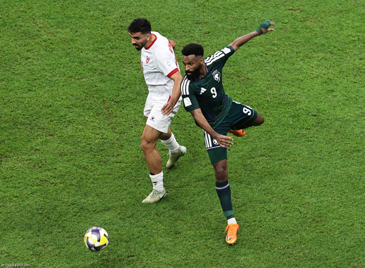 الأخضر يغادر سباق اللقب