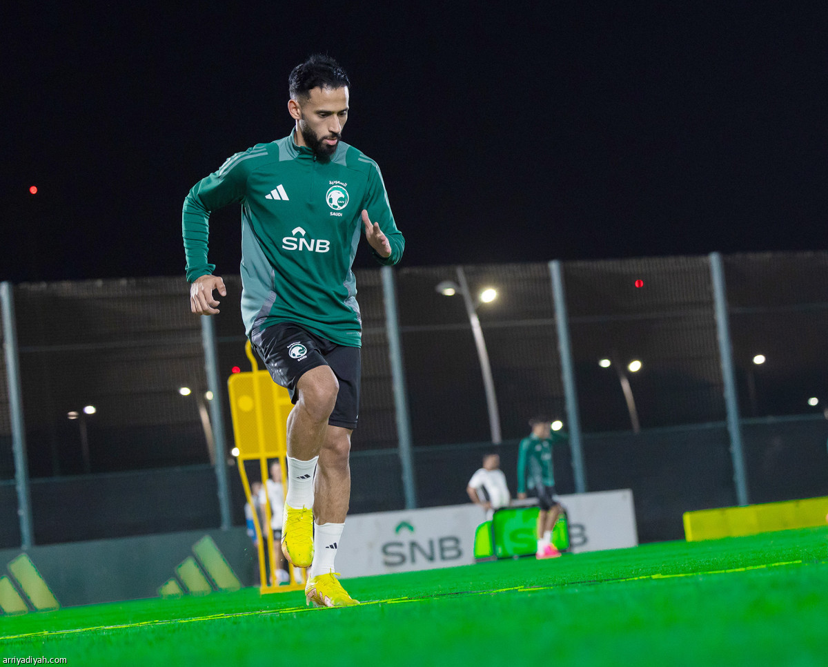 الشهراني يدخل المعسكر